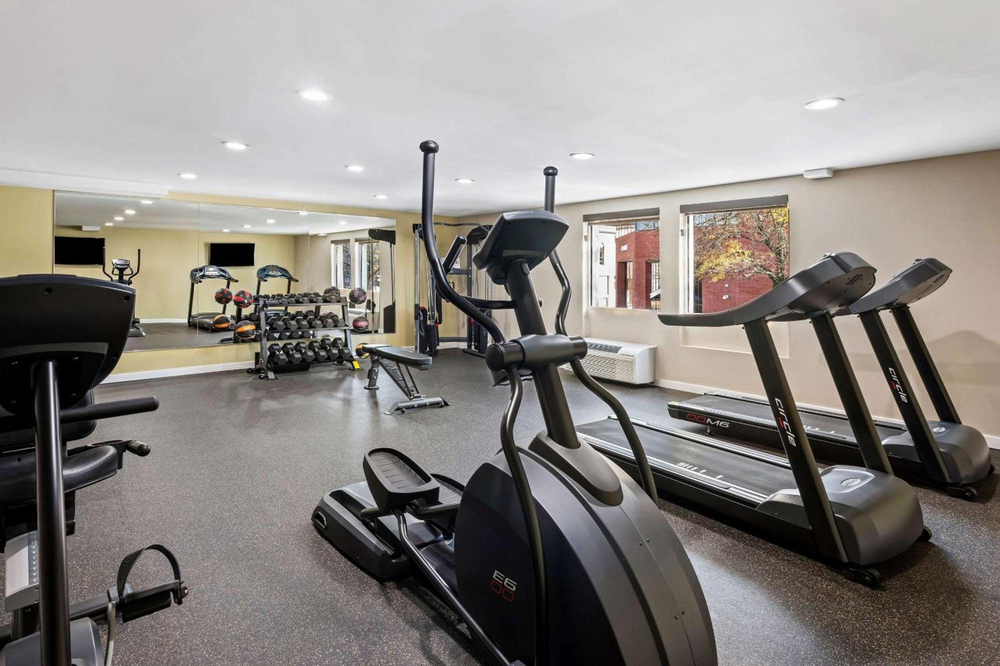 The Penn Stroud, Stroudsburg - Poconos, Ascend Hotel Collection エクステリア 写真